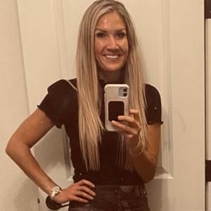 Meet your Posher, Angie